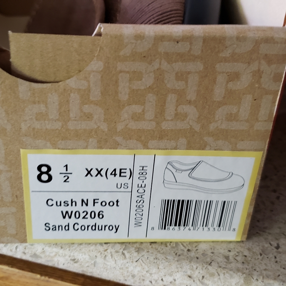 Shoes - Picture 2 of 3